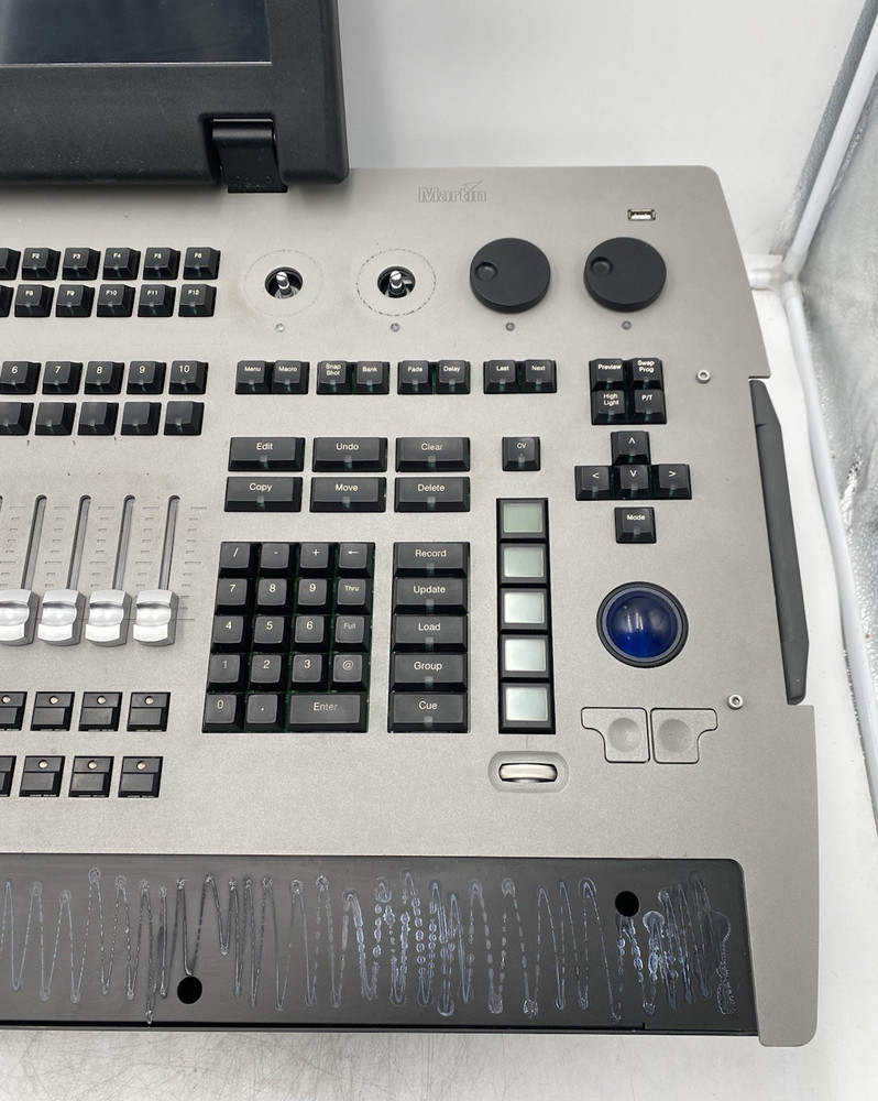 Martin M1 TS All-In-One Lighting Console