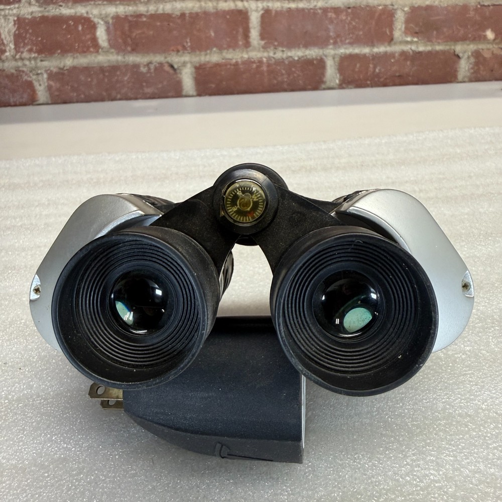Bosh- Optikan Binoculars