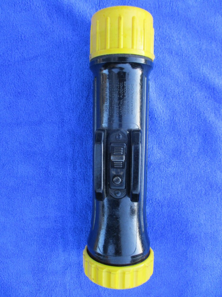 USGI Aviation 2 Cell Flashlight