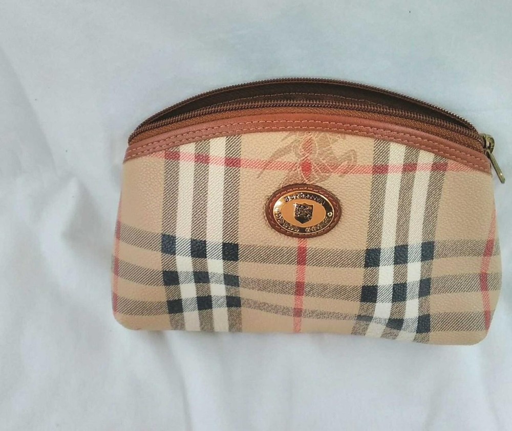 Burberrys Nova Check Eclair Vintage Pouch