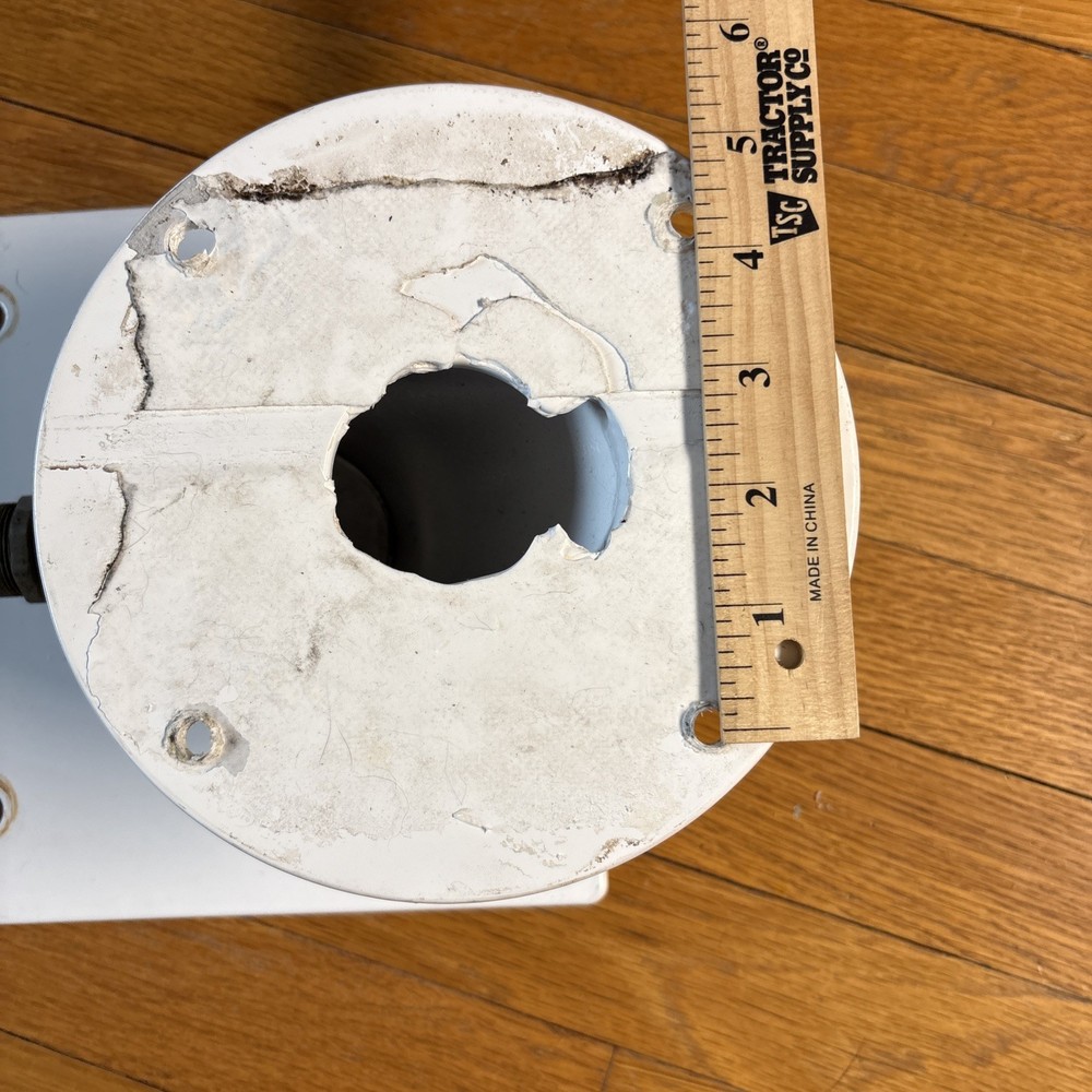 Forward Leaning 4 3/4” Radar Antenna Mount Good Condition