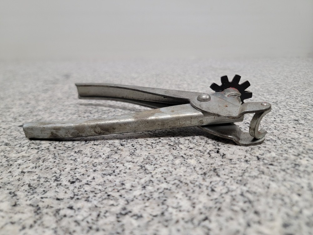 Vintage Snap On CF71 Spark Plug Gapping Tool Speed Gapper