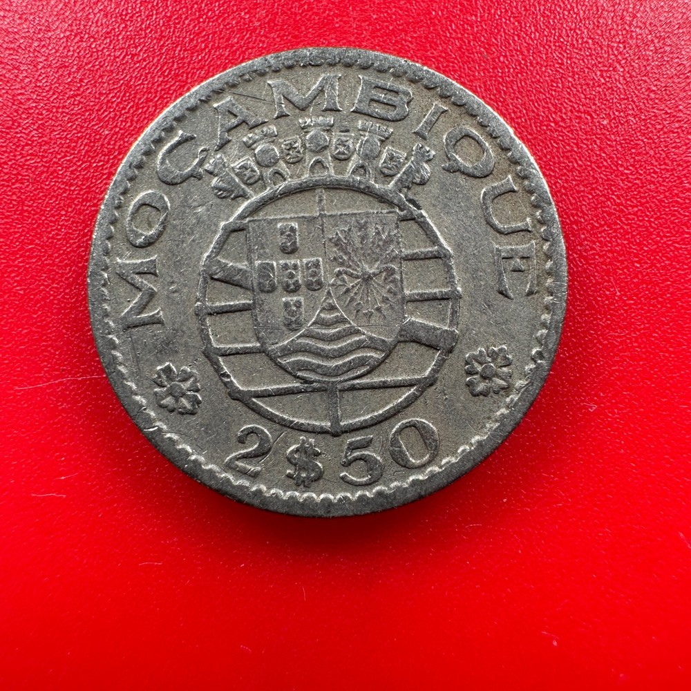 MOZAMBIQUE 2.5 ESCUDOS 1965