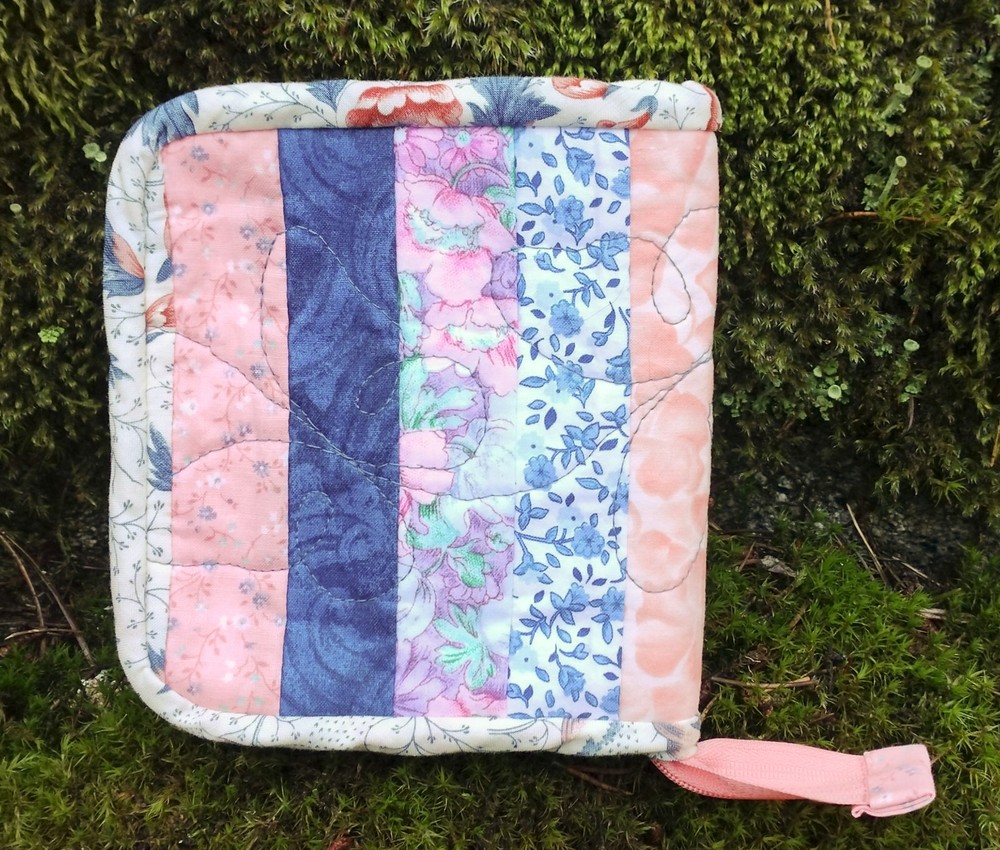 Handmade Quilted Interchangeable Crochet Hook Zippered Storage Case