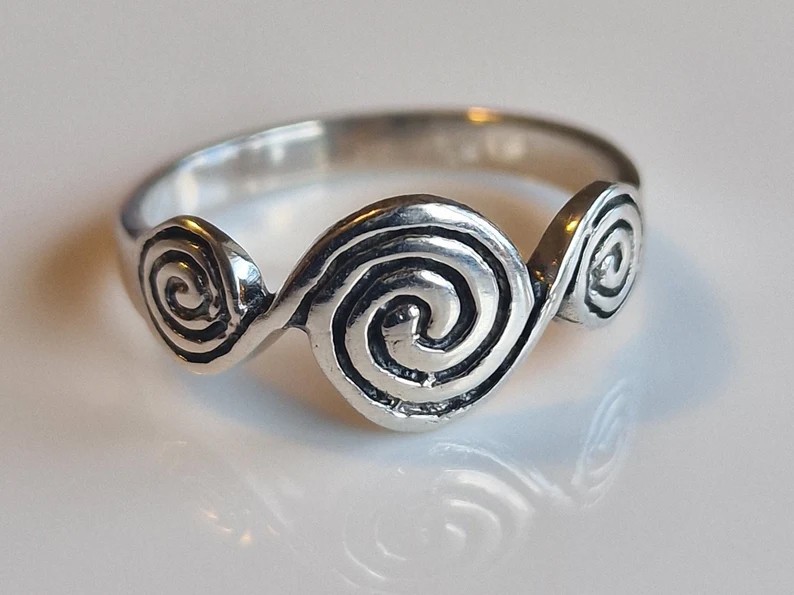 Solid 925 Sterling Silver Triple Spiral Celtic Triskele Boho Band Handmade Ring