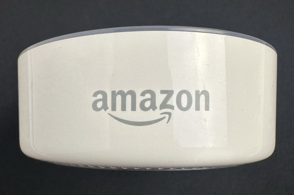 Amazon Echo Dot 2nd Gen Smart Speaker ( RS03QR ) W/ Power Adapter ( Tested )