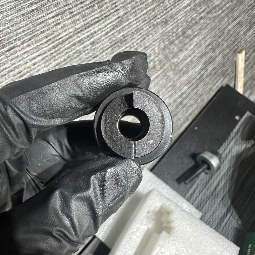 Utziko - 1/2" Conduit Hole Size Knockout Punch Unit - Draw Stud