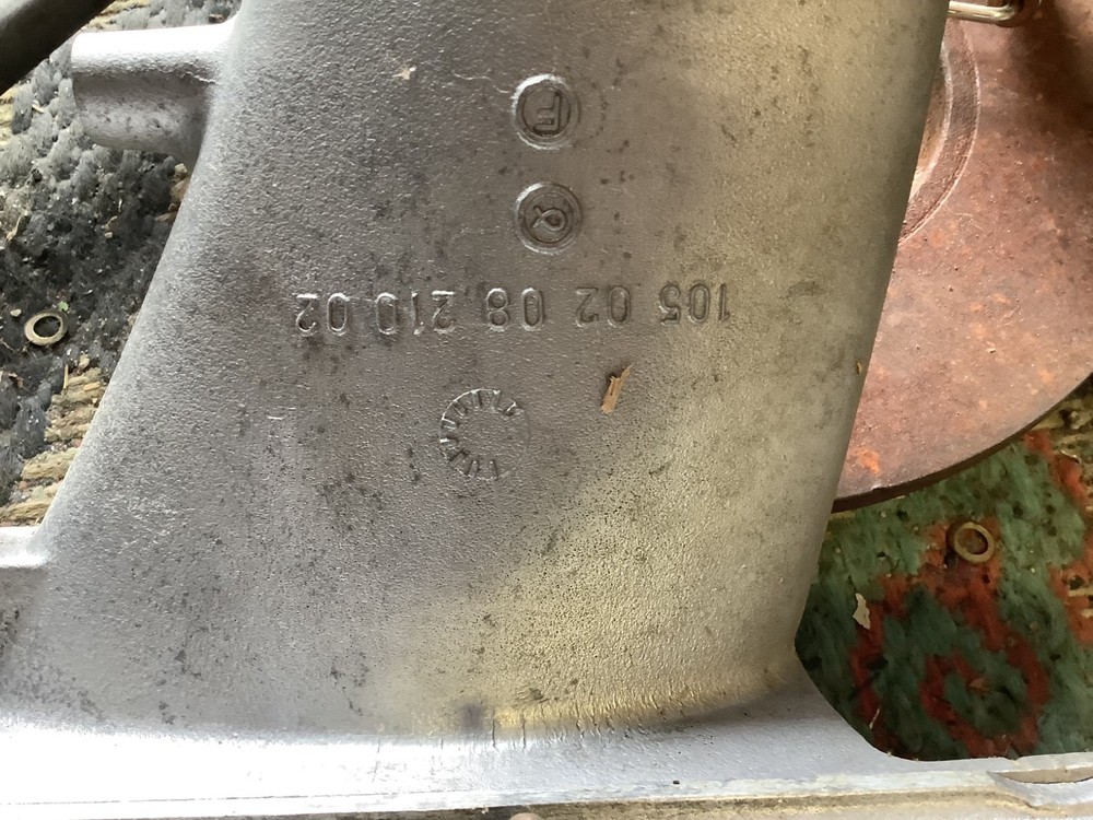 Alfa Romeo airbox for webers both pieces.