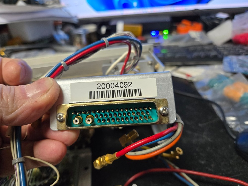 HP SPECTRUM ANALYZER RF SECTION 8553B front panel, knobs, misc boards & cables