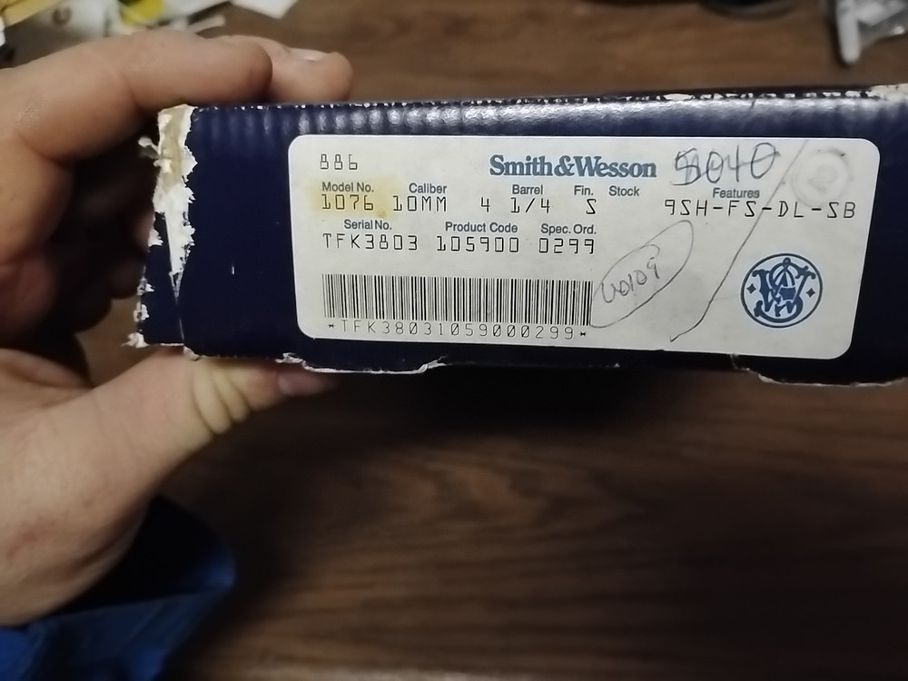 Smith & Wesson Model 1076. 10mm 4-1/4 Barrel