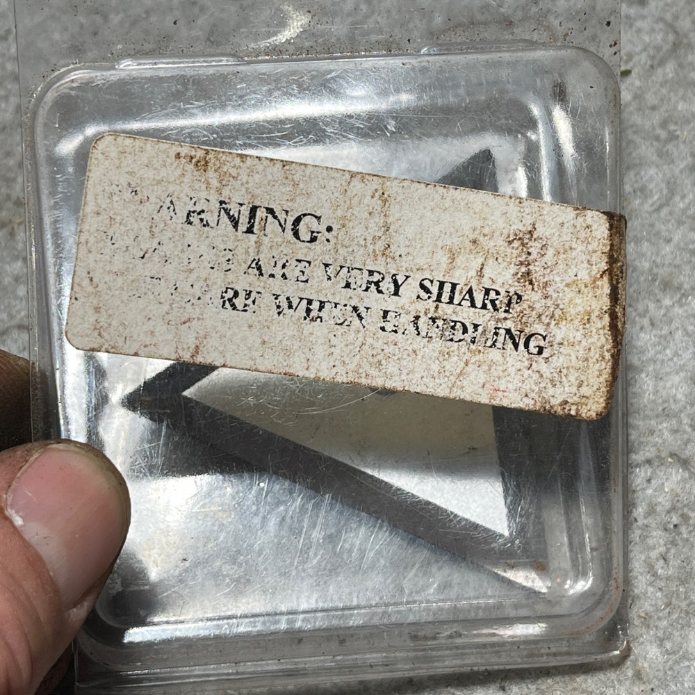 Carbide Paint Scraper Blades, 2Pcs Triangular and Drop Shaped