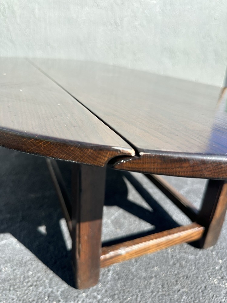 Vintage Cushman Classics Drop-Leaf Oval Coffee Table – Solid Oak