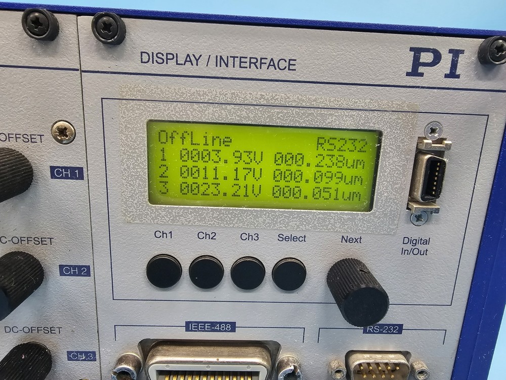 Physik Instrumente PI E-501.00(LVPZT-AMPLIFIER , DISPLAY / INTERFACE)