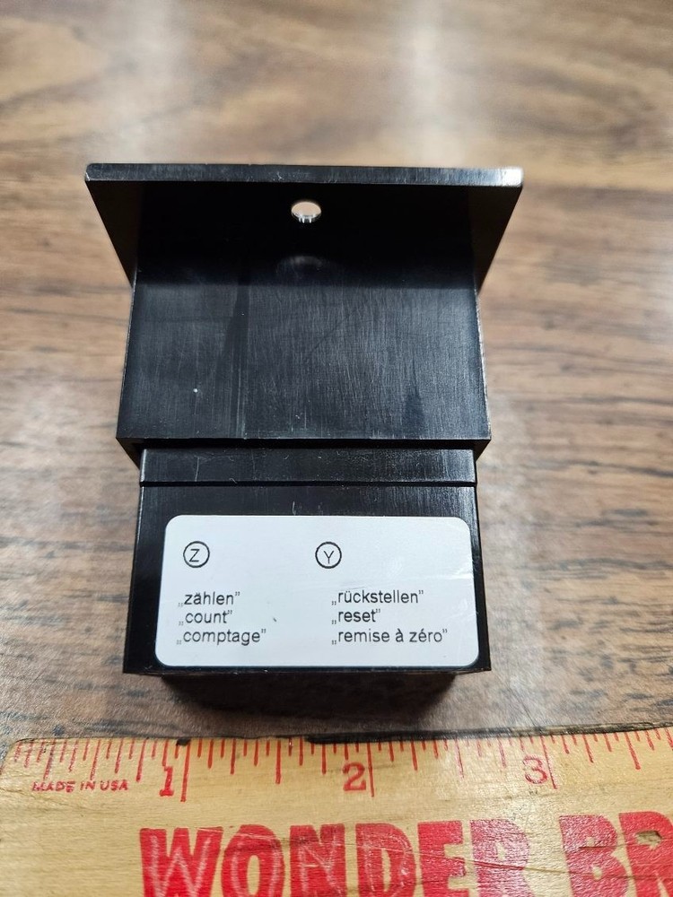 Barker Controls Counter 0 495 464 Preowned