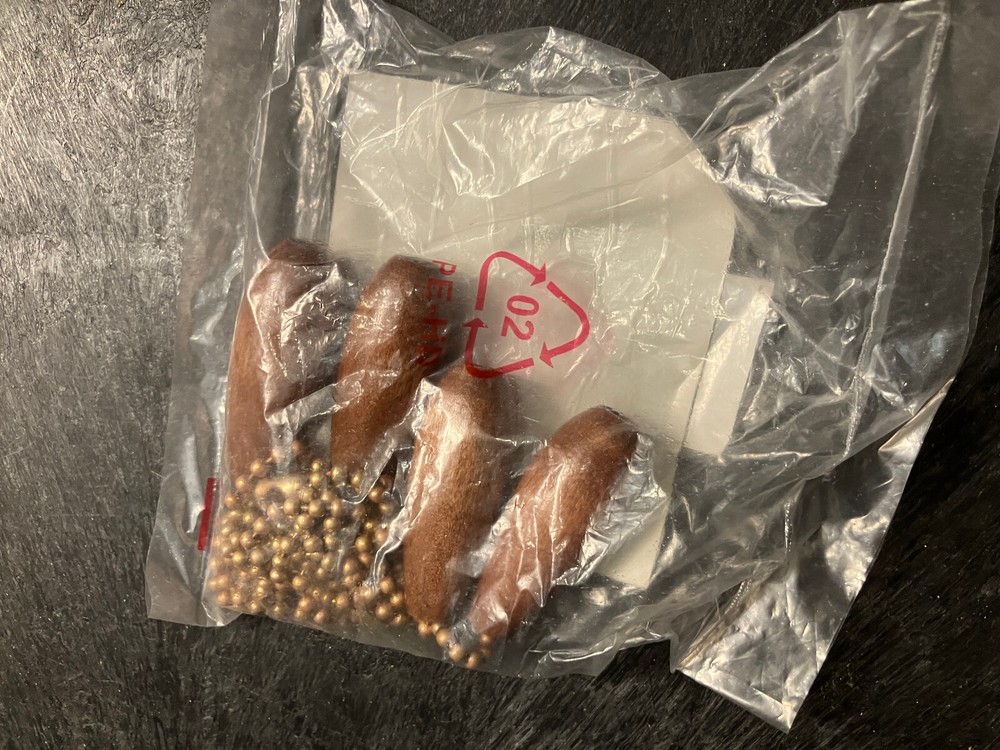 NEW -- 4 Pieces Ceiling Fan Chain Pulls Wooden Pull Chain Extension WALNUT