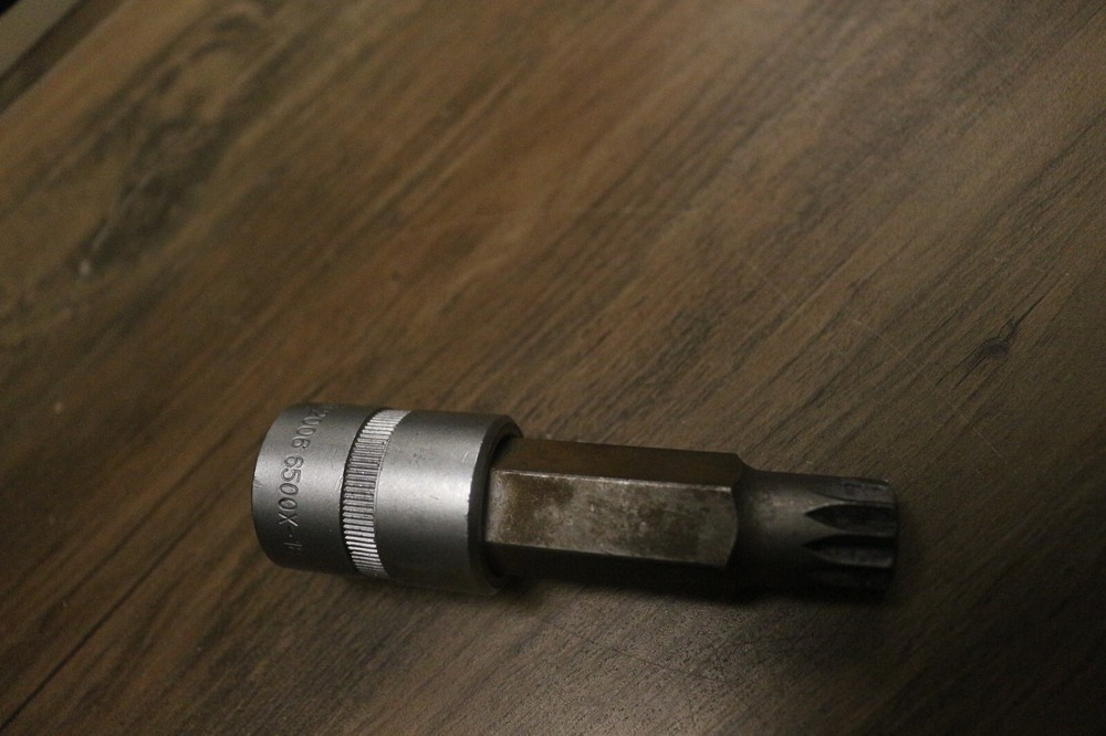 AST 2006 6500 X-18 Socket