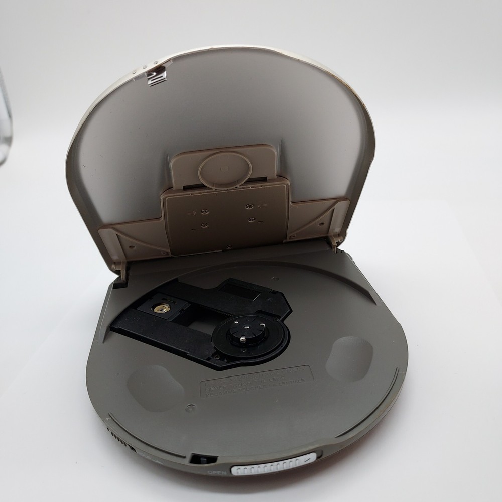 Sony Walkman D-E885 Discman Esp2 Protection Portable CD Player -Read Description