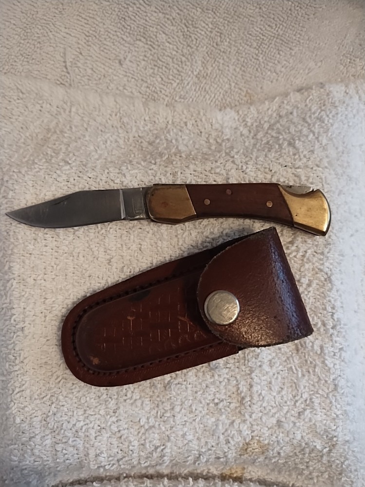 Pocket Knife w/ Sheath