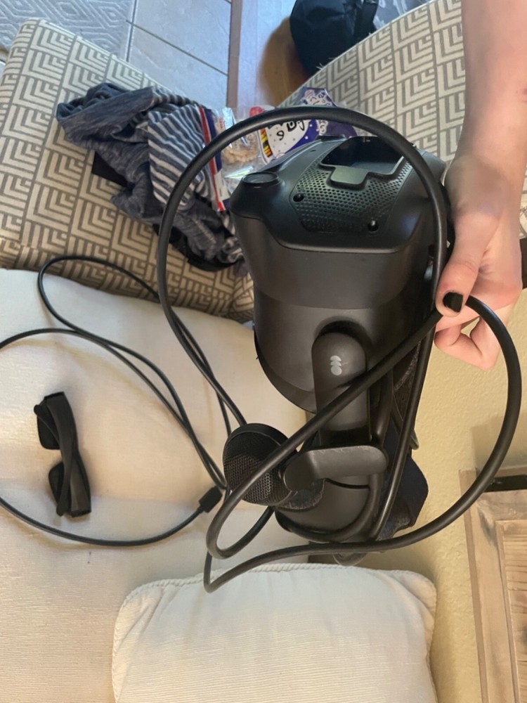 valve index vr/vr headset/virtual reality/black/valve index controllers
