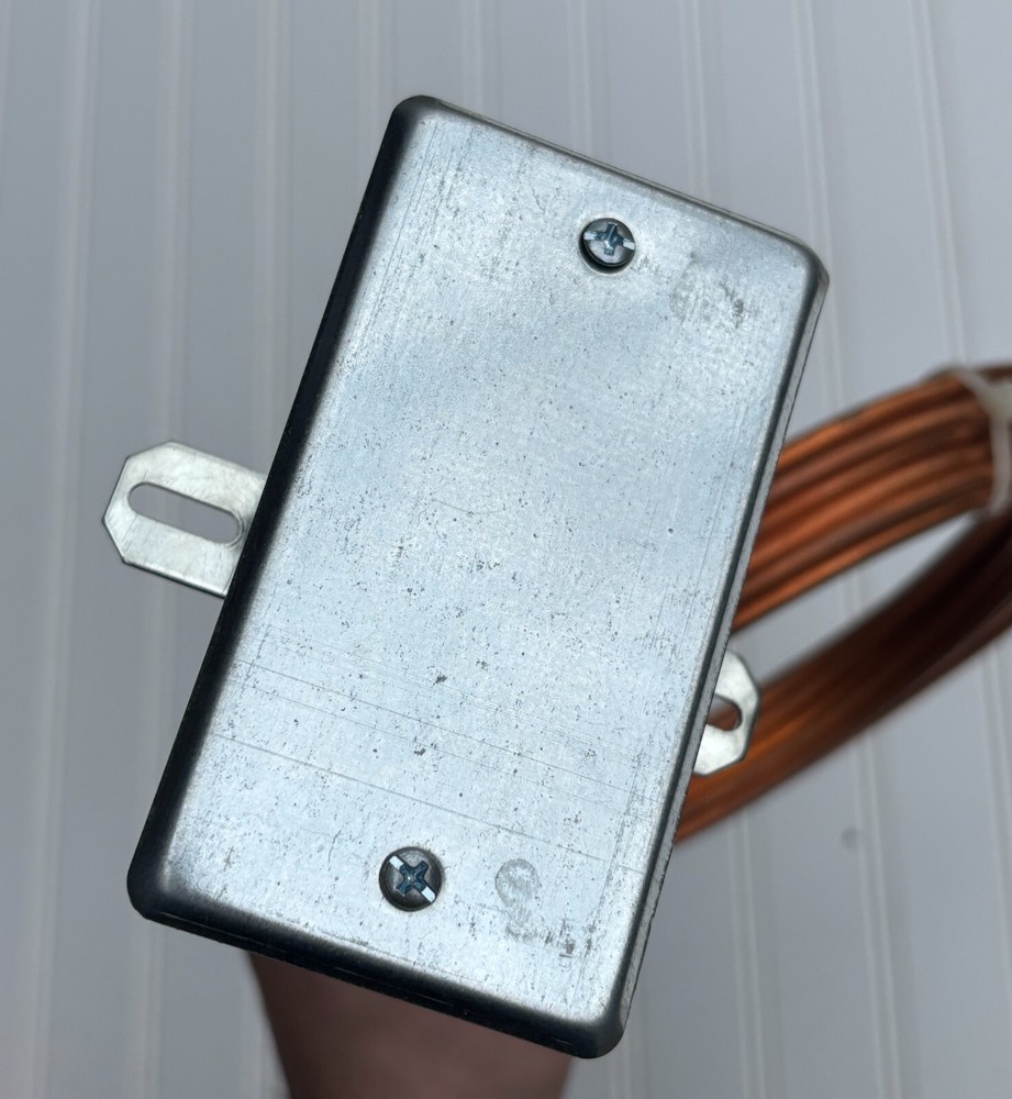 NEW! Schneider Electric ETA500-24 24' Temp Sensor