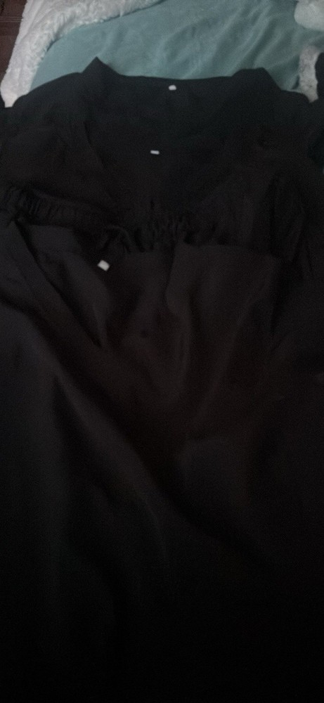Black Solid Unisex Medical Scrubs Set Top and Bottom