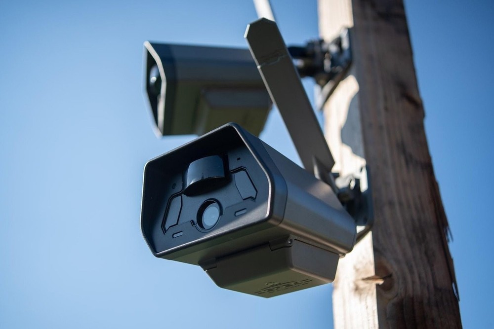 TACTACAM Defend Cellular Security Camera - Wireless Motion Detection -...