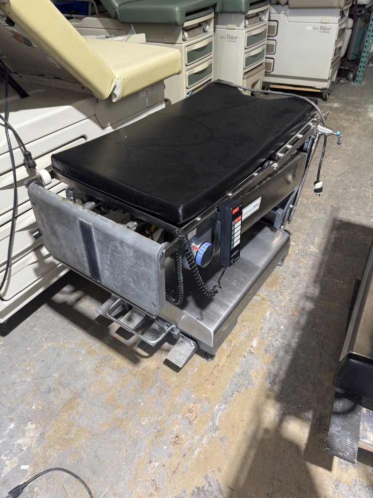 AMSCO 2080RC With Hand Control and head board
