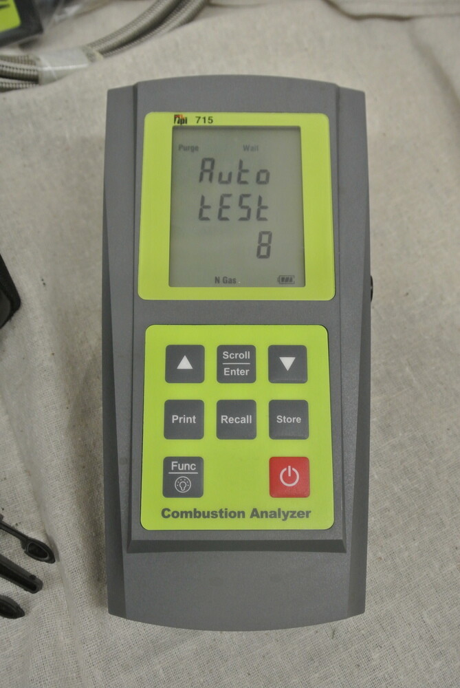 TPI 715 Combustion Analyzer In Case With TPI A740