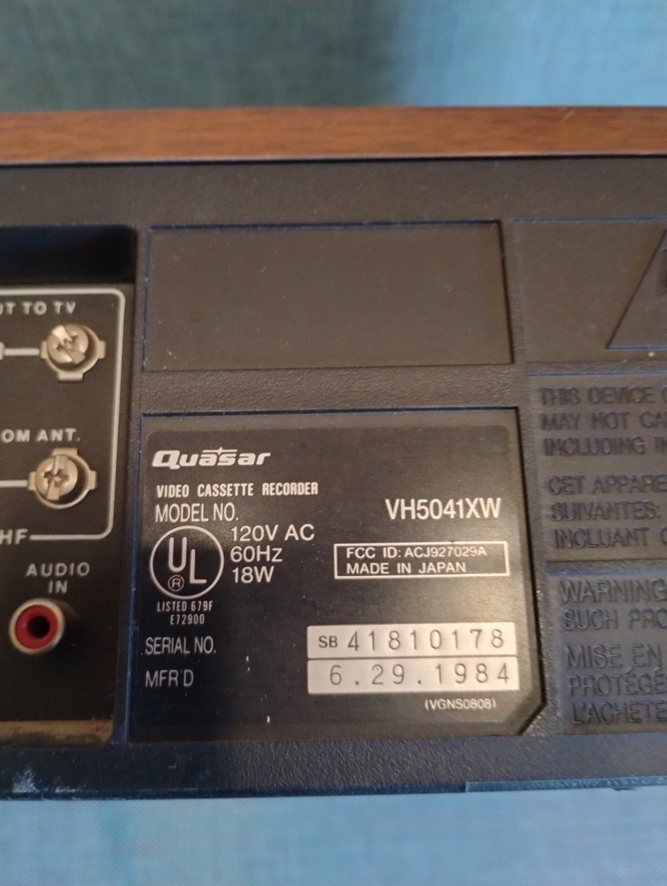 Quasar VH5041XW Video Cassette Rec. Top Load -Powers On - Untested