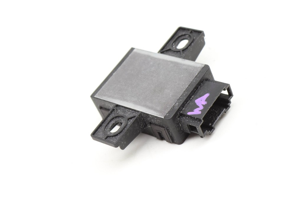 2011-2018 VW TOUAREG - Backrest Release Control Module 7P6959257