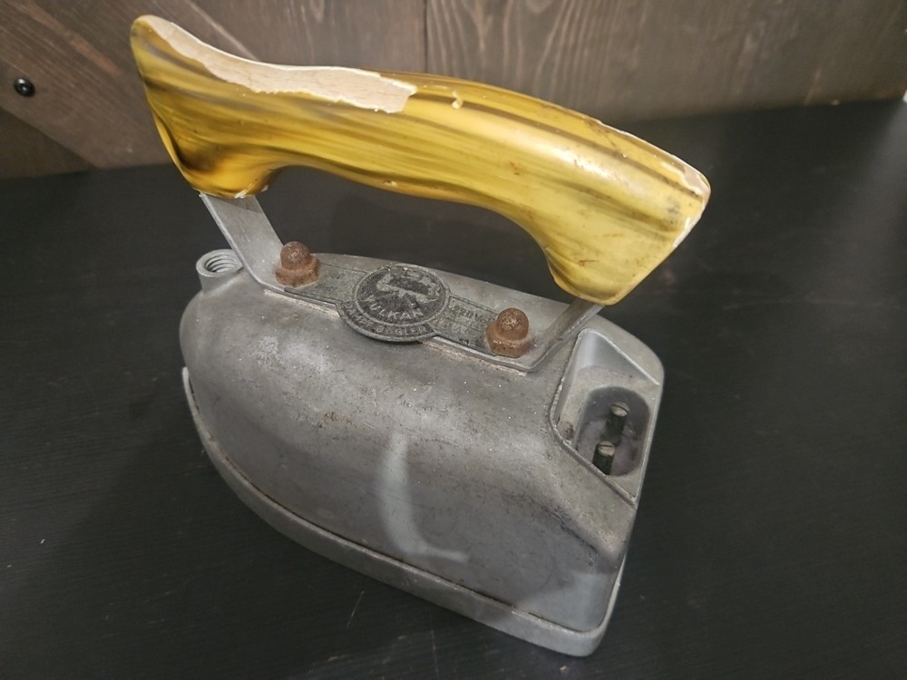 Antique Vulkan Electric Iron 220 Volts Dampf Bugler