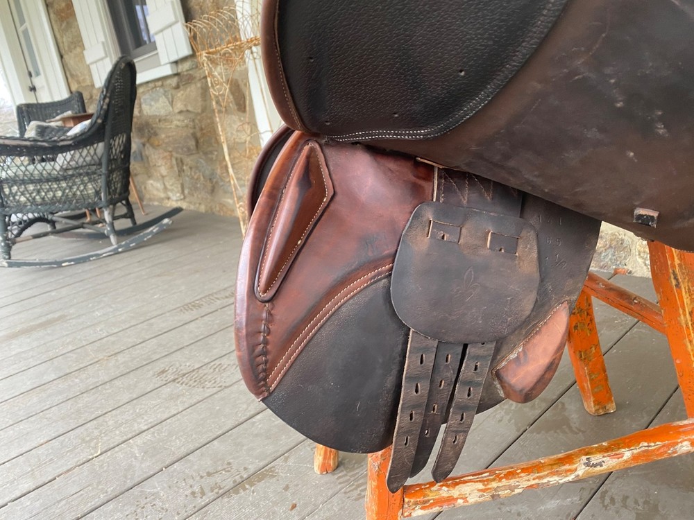 Beval "Artisan" All Purpose English Saddle size 16.5, M tree.