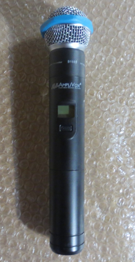Amplivox Dynamic Handheld Microphone S1695