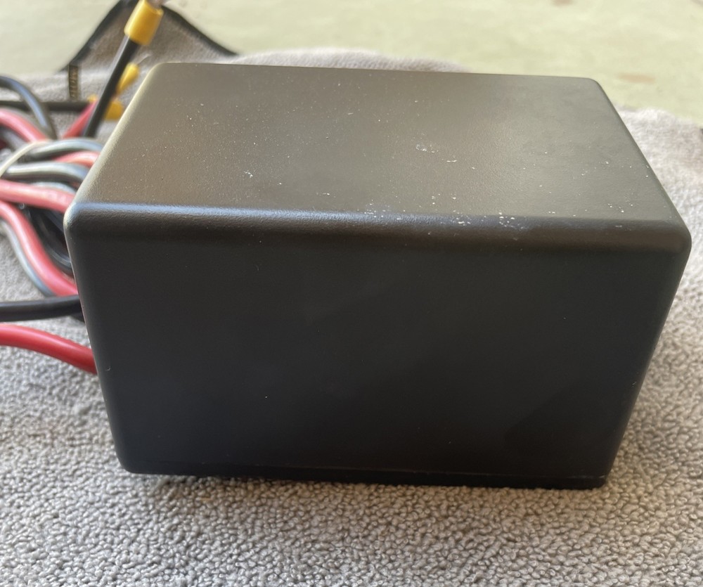 Possibly A Winch Remote Control System Motor Connector 12VDC 221L20452