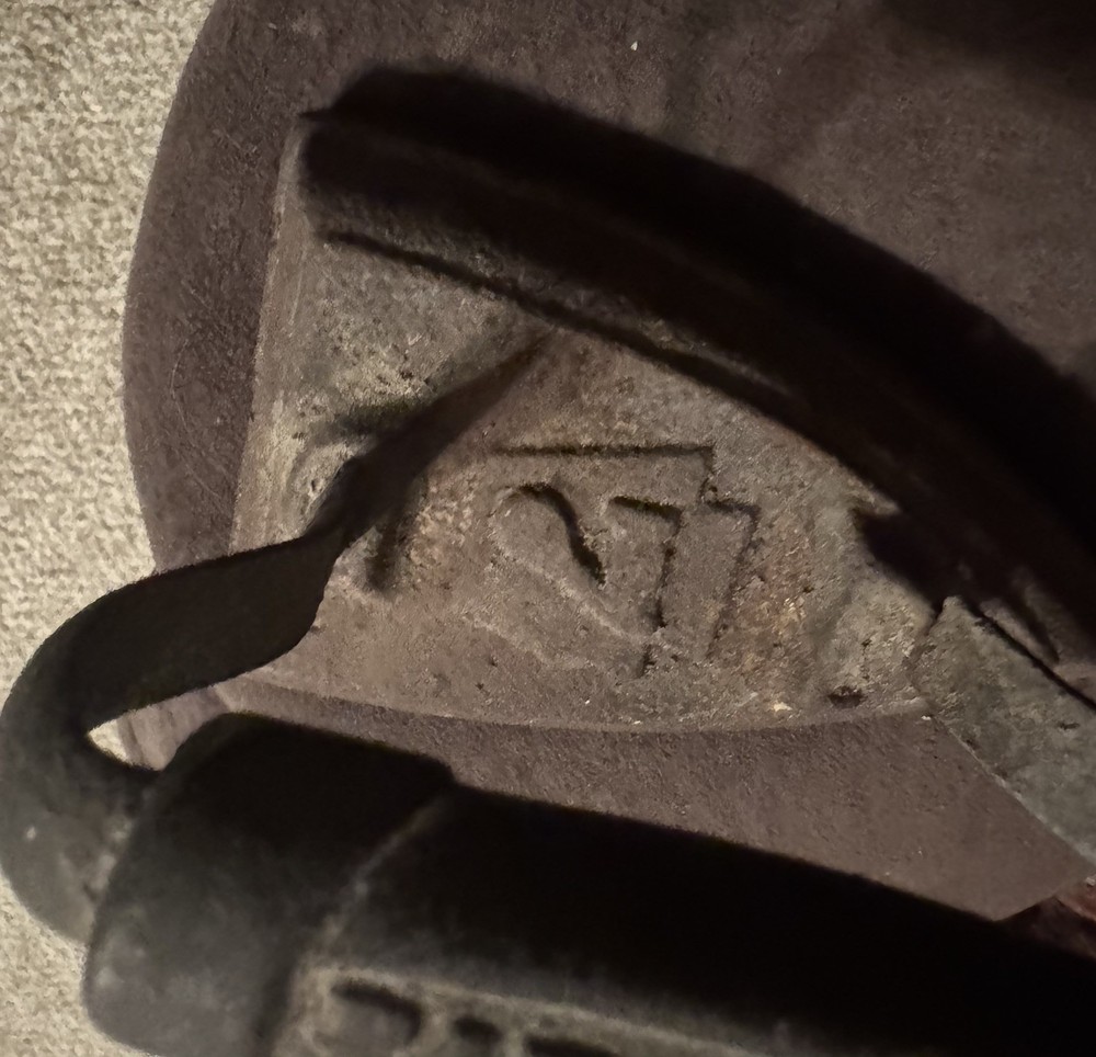 Vintage 80s Cast Iron Clothes Iron #7