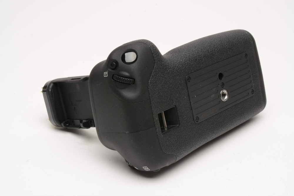 Canon BG-E21 for EOS 6D Mark II, Mint-