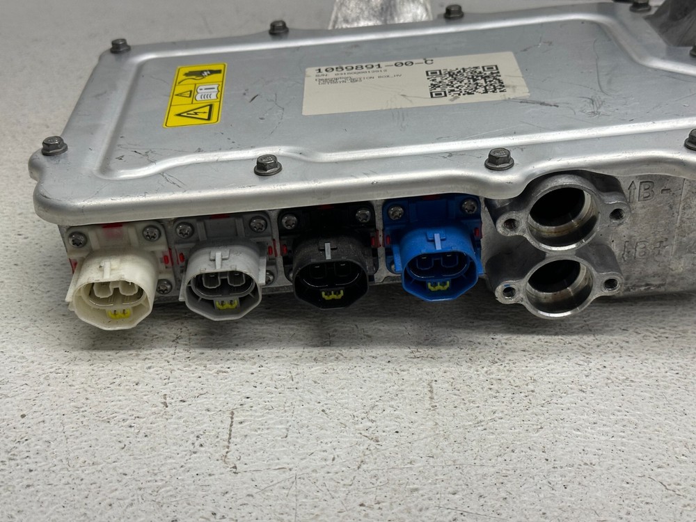 2012-2016 TESLA MODEL S FRONT HIGH VOLTAGE JUNCTION BOX ASSEMBLY OEM