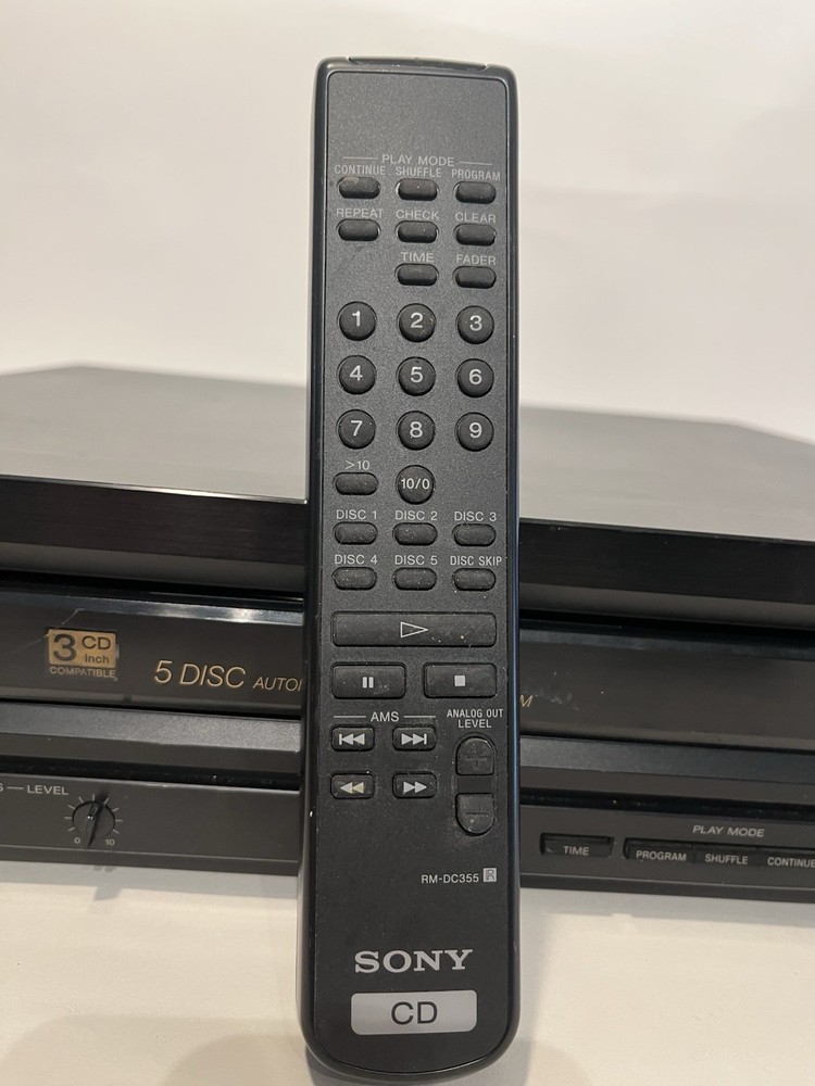 Sony CDP-C500 5 Disc CD Changer / Player - Tested REFURBISHED -SEE DESCRIPTION