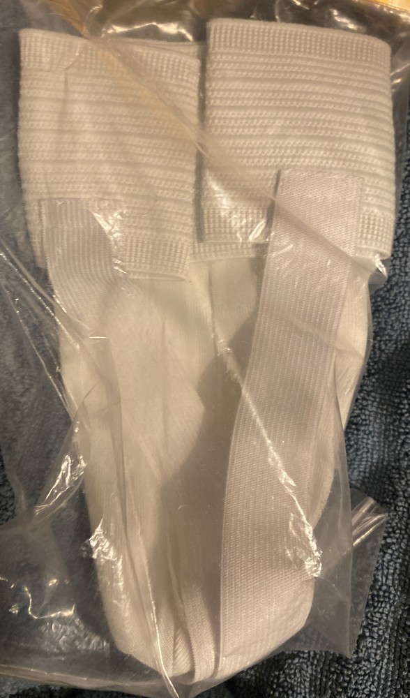 AAMA SUPPORT WITH HARD CUP Child’s Medium New In Packing