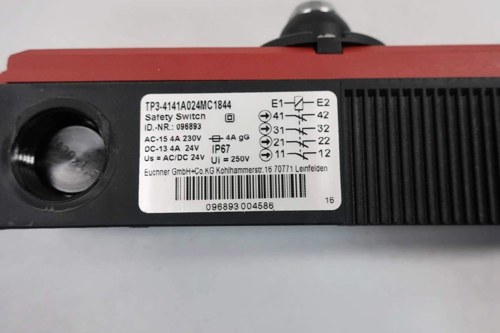 NEW EUCHNER TP3-4141A024MC1844 Safety Switch