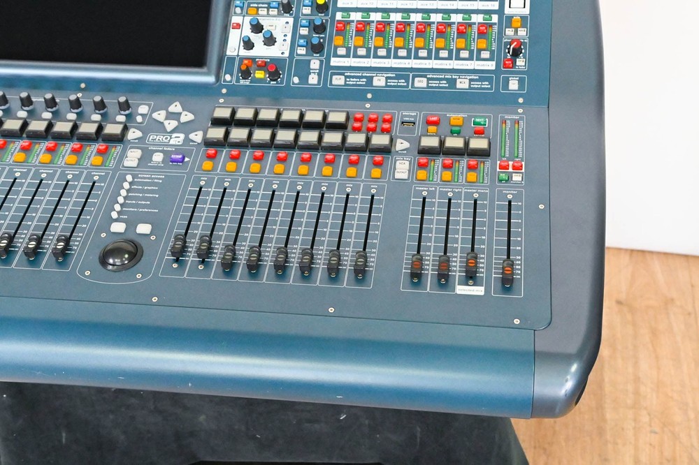 Midas PRO2C Live Digital Audio Mixing Console CG01WKW