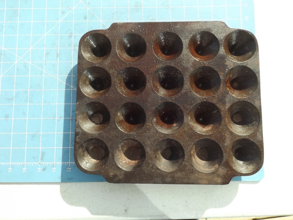 Old Mining Nipple Ingot Crucible Cast Iron Pan Tray