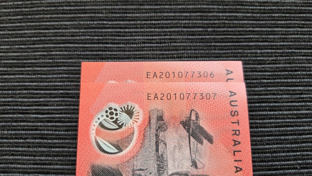 AUSTRALIA $20 Dollars 2020 LAST PREFIX EA20 x 2 Consecutive UNC Banknotes