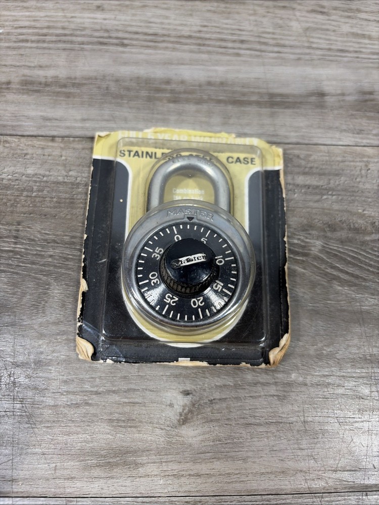 Vintage *NEW* Master Lock Padlock Combination Lock USA MADE