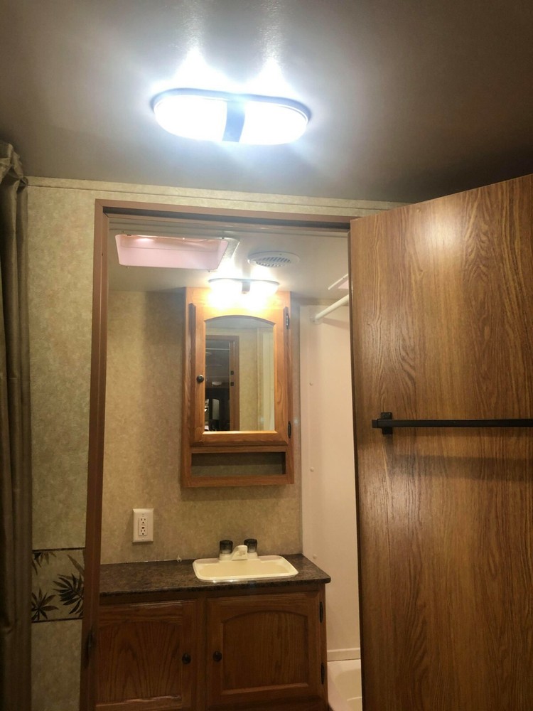 10 LED Light Bulbs 1157 BA15D Bayonet Double Contact Taillight Camper Trailer