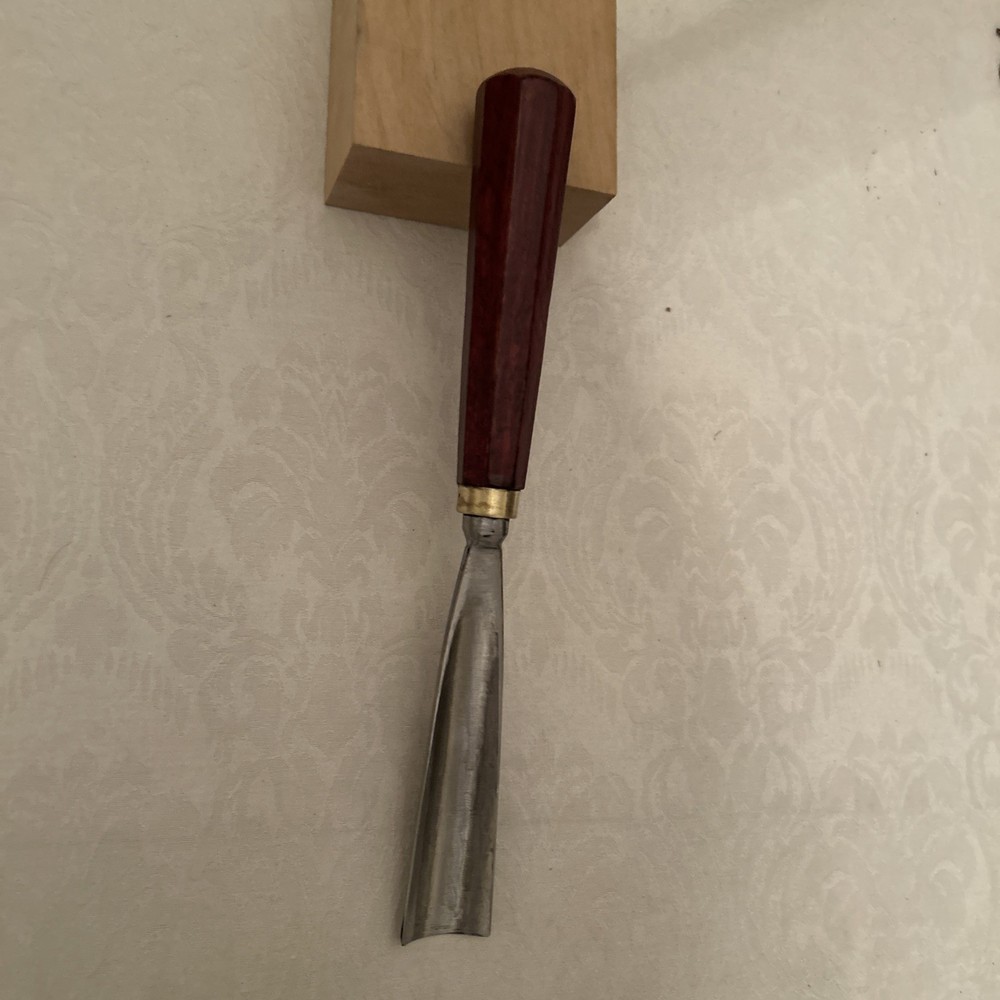 Sculpture House Gouge # 7 / 33mm Sharp In Excellent Condition