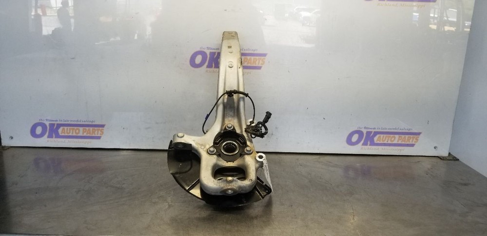 21 DODGE DURANGO SRT 392 SPINDLE KNUCKLE FRONT RIGHT PASSENGER SDX OPTION