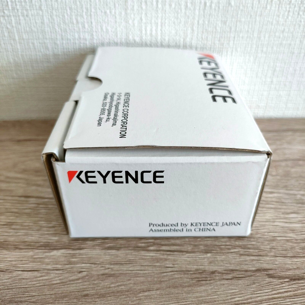 Keyence Pressure Sensor GP-M010T NEW