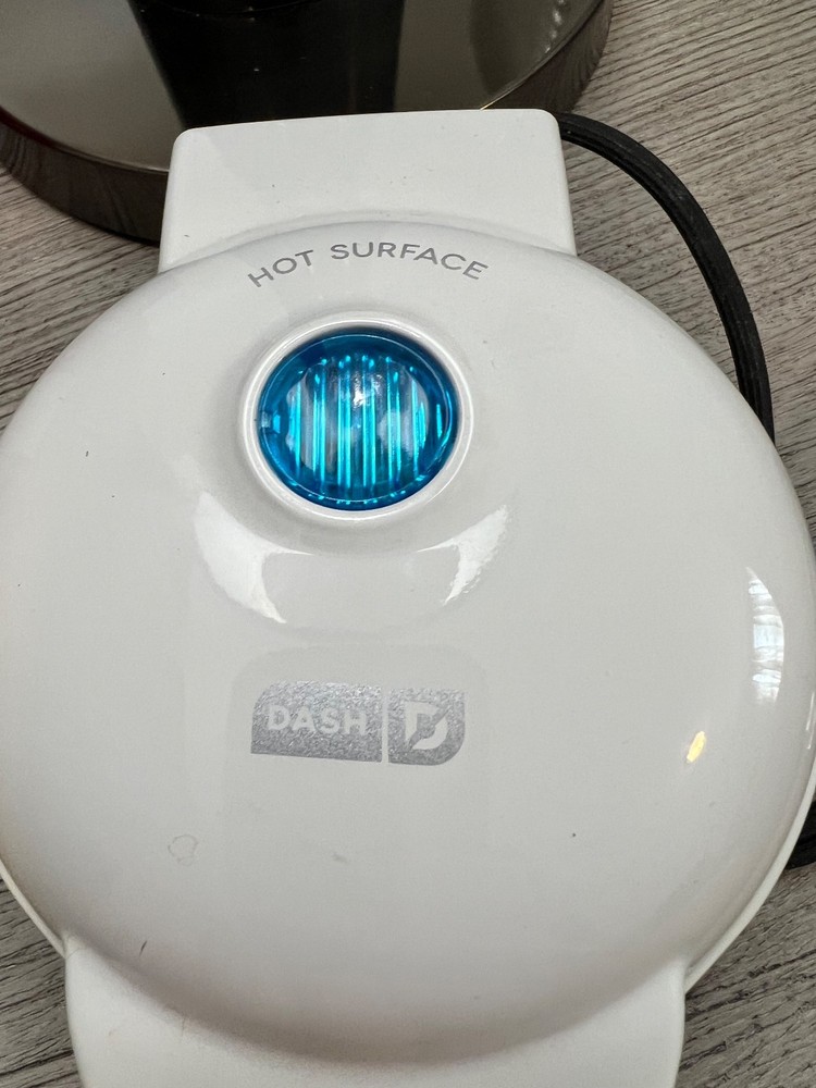 Dash Mini Maker Grill White Color Rarely Used