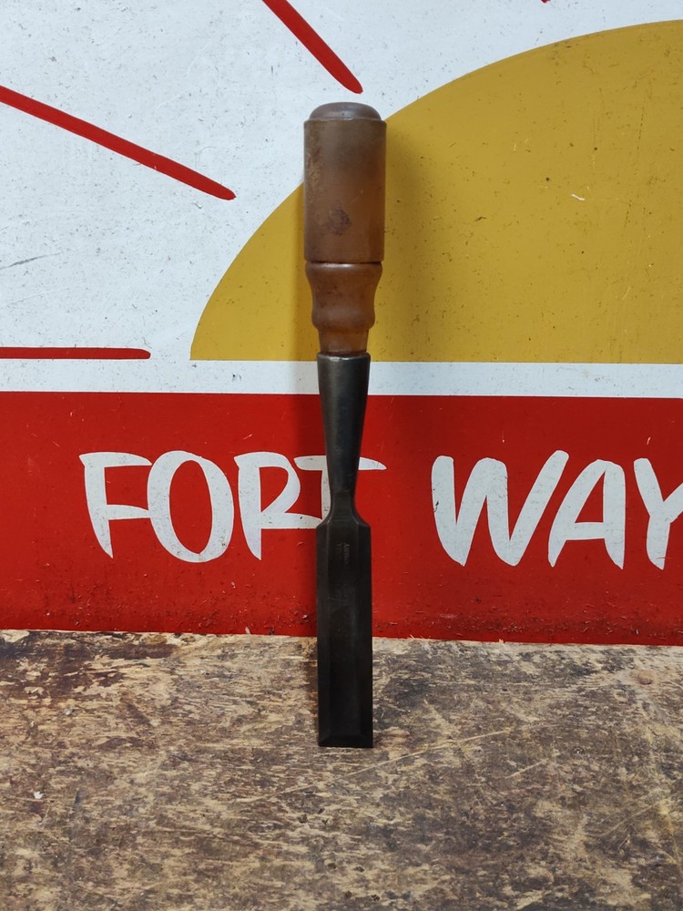 VINTAGE Peerless 3/4" BEVELED EDGE SOCKET CHISEL Bakelite Handle Germany